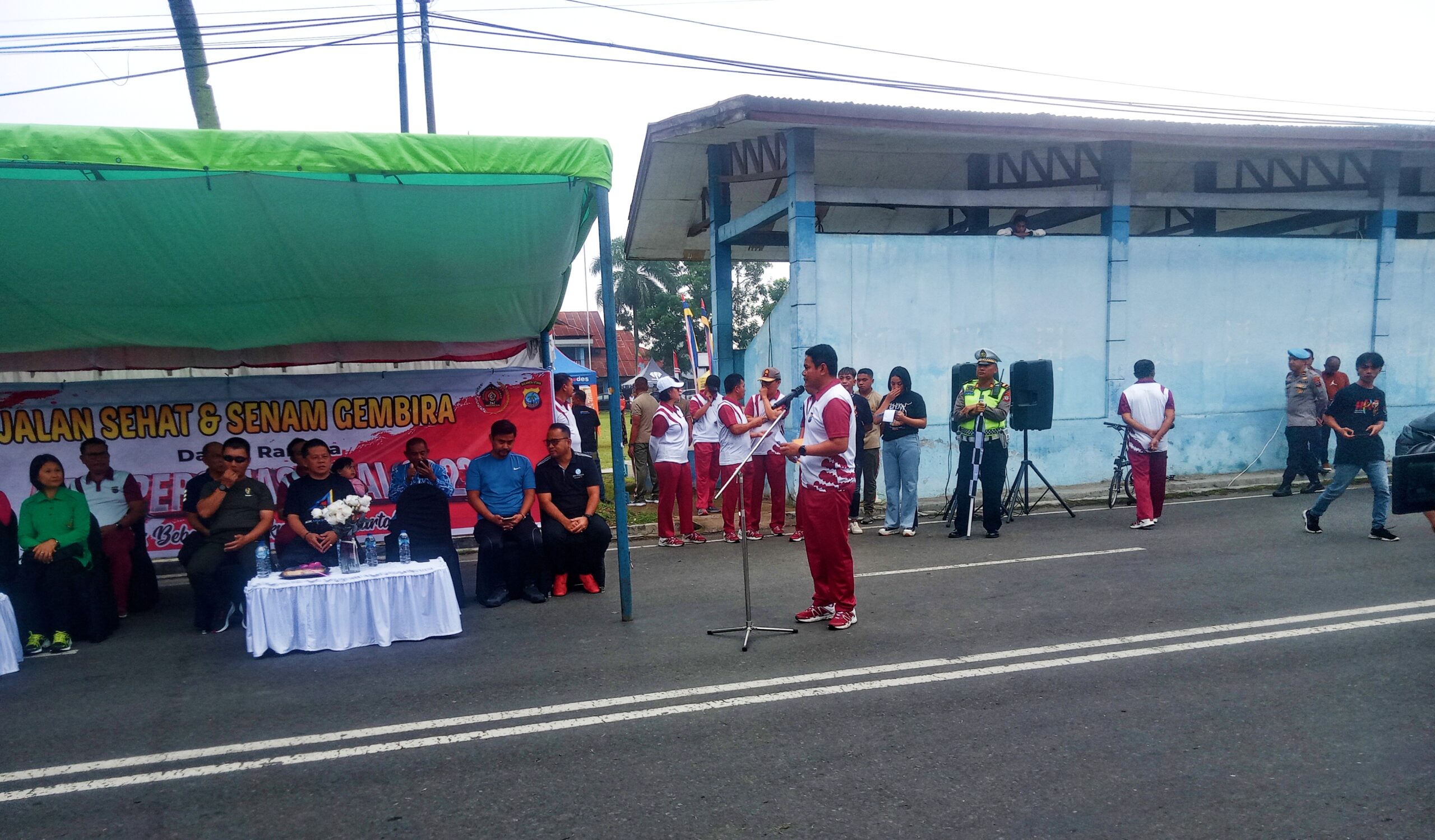 Peringati HPN, Wawali Kotamobagu Lepas Jalan Santai Bersama Polres, Kodim dan PWI