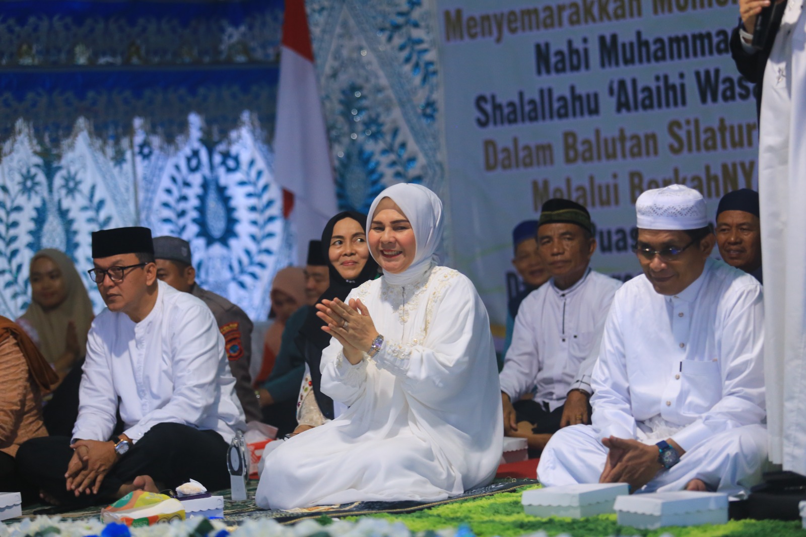 Wali Kota Kotamobagu, Ir. Hj. Tatong Bara, Senin, 11 September 2023, menghadiri Dzikir dan Ifthor Akbar oleh Komunitas SAINS SulutGo. Foto : Protokol Dinas Kominfo Kotamobagu.