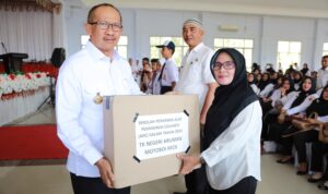 Pj. Wali Kota Kotamobagu, Dr. Drs. Hi. Asripan Nani, M.Si, Rapat Kerja Bersama Guru se – Kota Kotamobagu, Rabu 11, Oktober 2023. Foto : Protokol Dinas Kominfo Kotamobagu.