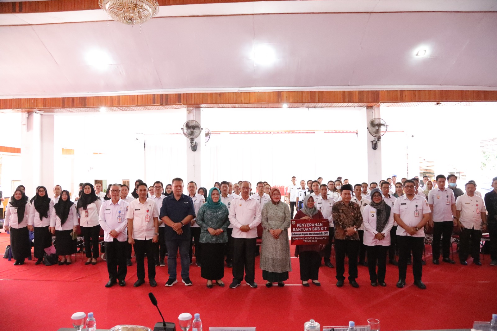 Wali Kota Asripan Nani Buka Rakor Terkait Penurunan Stunting di Kotamobagu, Rabu, 16 November 2023. Foto : Protokol Dinas Kominfo Kotamobagu.