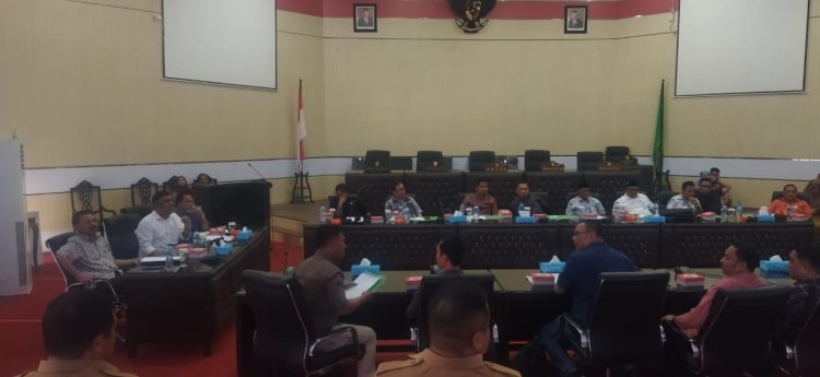 DPRD RDP Bersama FIF Cabang Kotamobagu