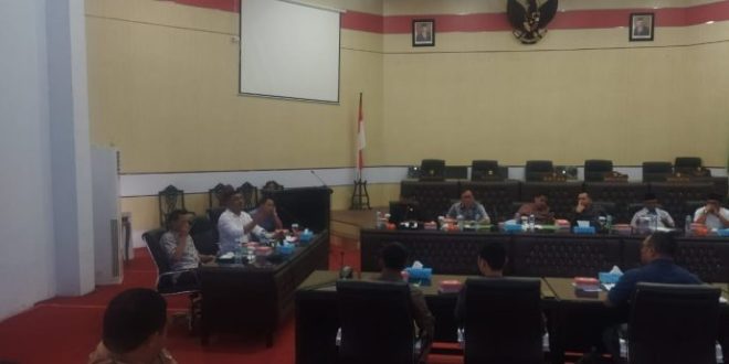 DPRD RDP Bersama FIF Cabang Kotamobagu