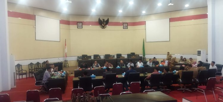 DPRD RDP Bersama FIF Cabang Kotamobagu