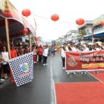 Penjabat Wali Kota Asripan Nani Lepas Peserta Karnaval Festival Budaya dan Cap Gomeh