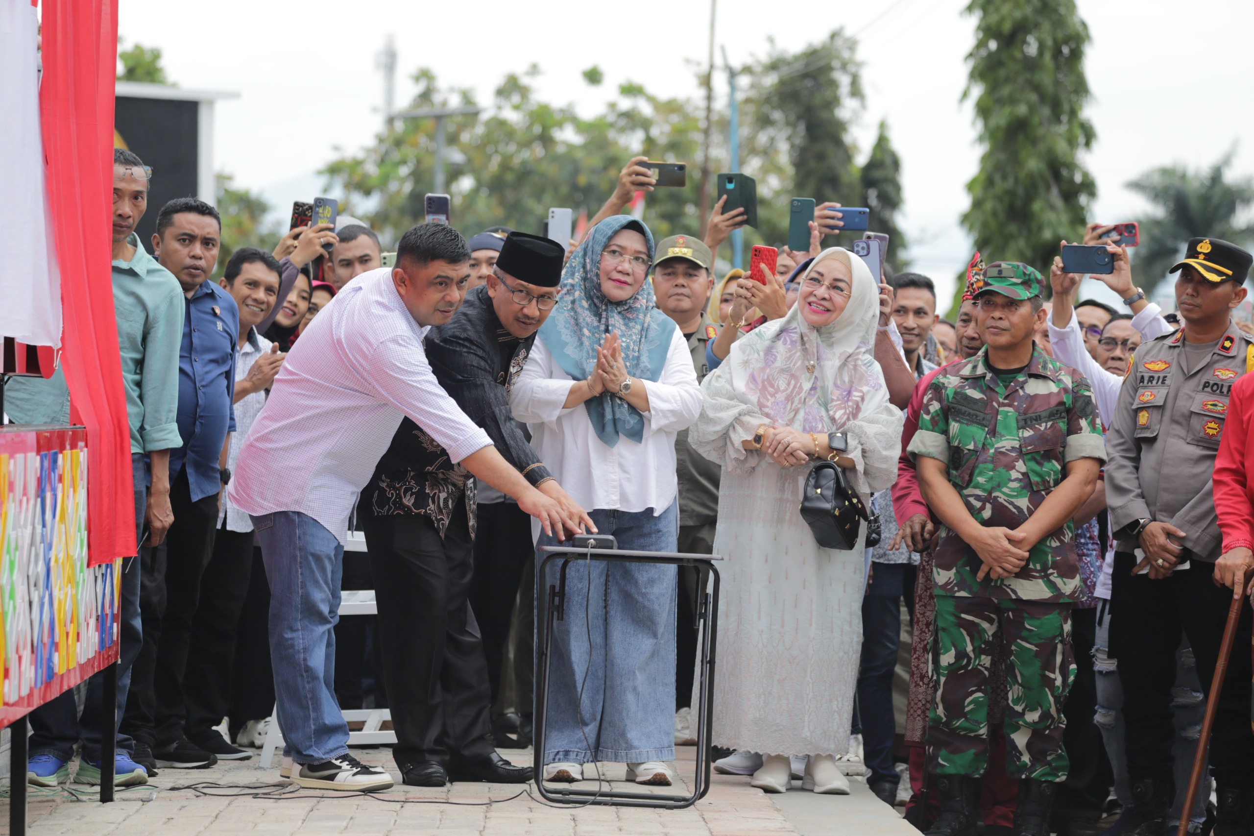 Alun-Alun Boki Hotinimbang Kotamobagu Diresmikan, Penjabat Wali Kota Asripan Nani Sampaikan Ini, Jumat 1 Maret 2024. Foto : Protokol Dinas Kominfo Kotamobagu