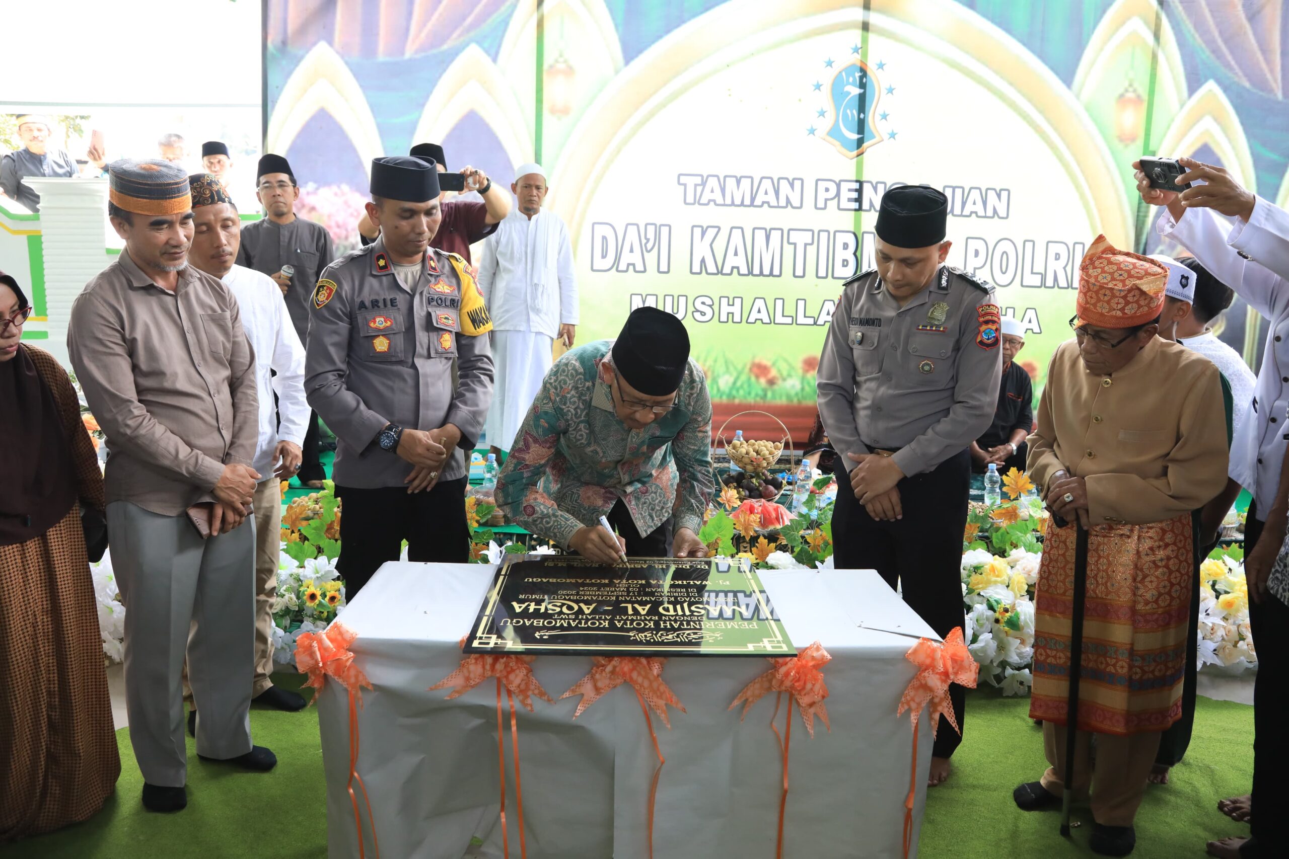 Penjabat Wali Kota Kotamobagu Resmikan Masjid Al-Aqsha Desa Moyag, Sabtu 2 Maret 2024.