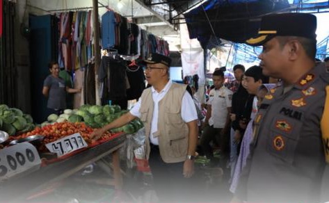 Asripan Nani Pantau Langsung Ketersediaan Sembako di Sejumlah Lokasi Pasar Wilayah Kotamobagu