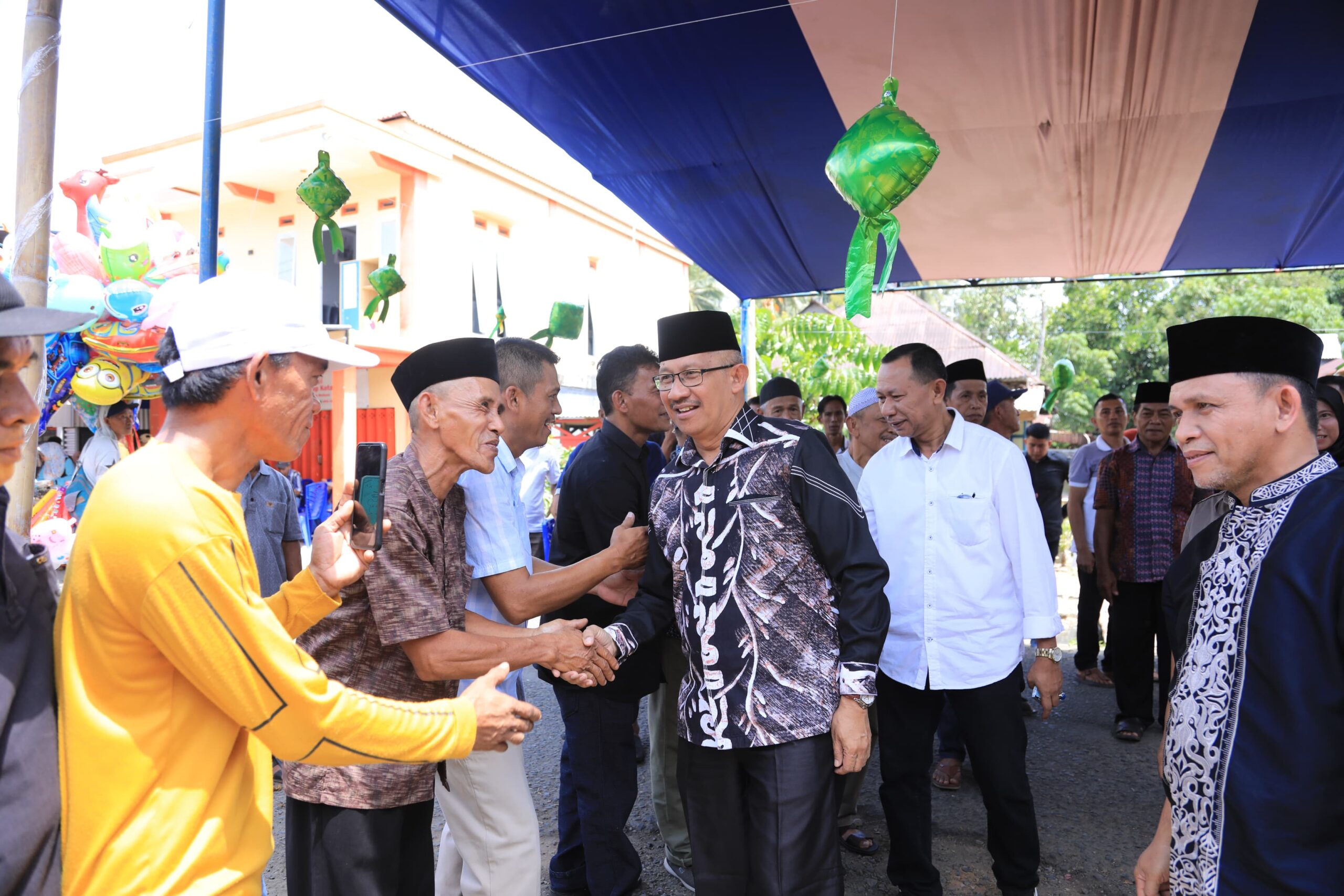 Wali Kota Kotamobagu Hadiri Perayaan Halal Bi Halal di Tiga Desa/Kelurahan