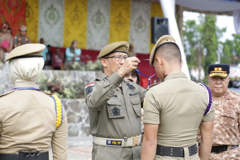 Asripan Nani Pimpin Apel Penerimaan dan Pembukaan Magang II Satuan Praja Muda Angkatan XXXIII IPDN Kampus Sulut