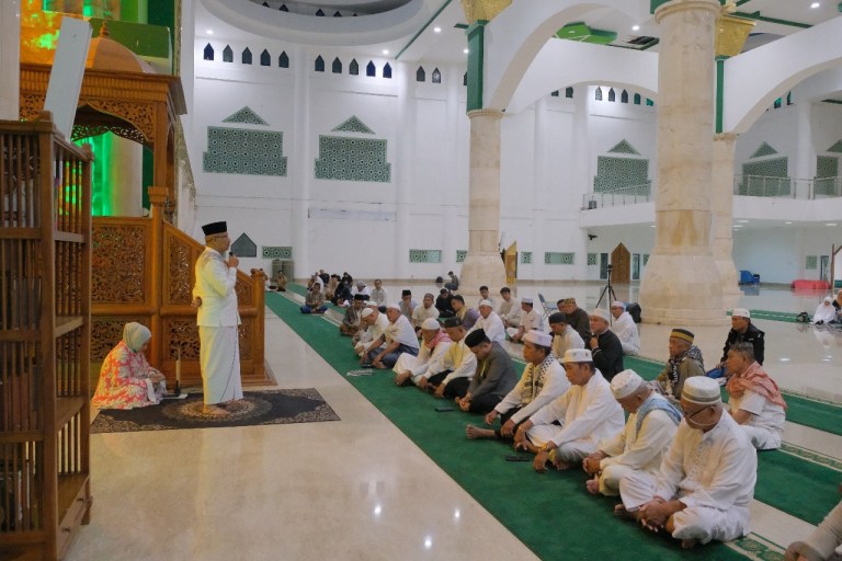 Pj Wali Kota Jemput Jama'ah Haji di Masjid Agung Baitul Makmur Kotamobagu