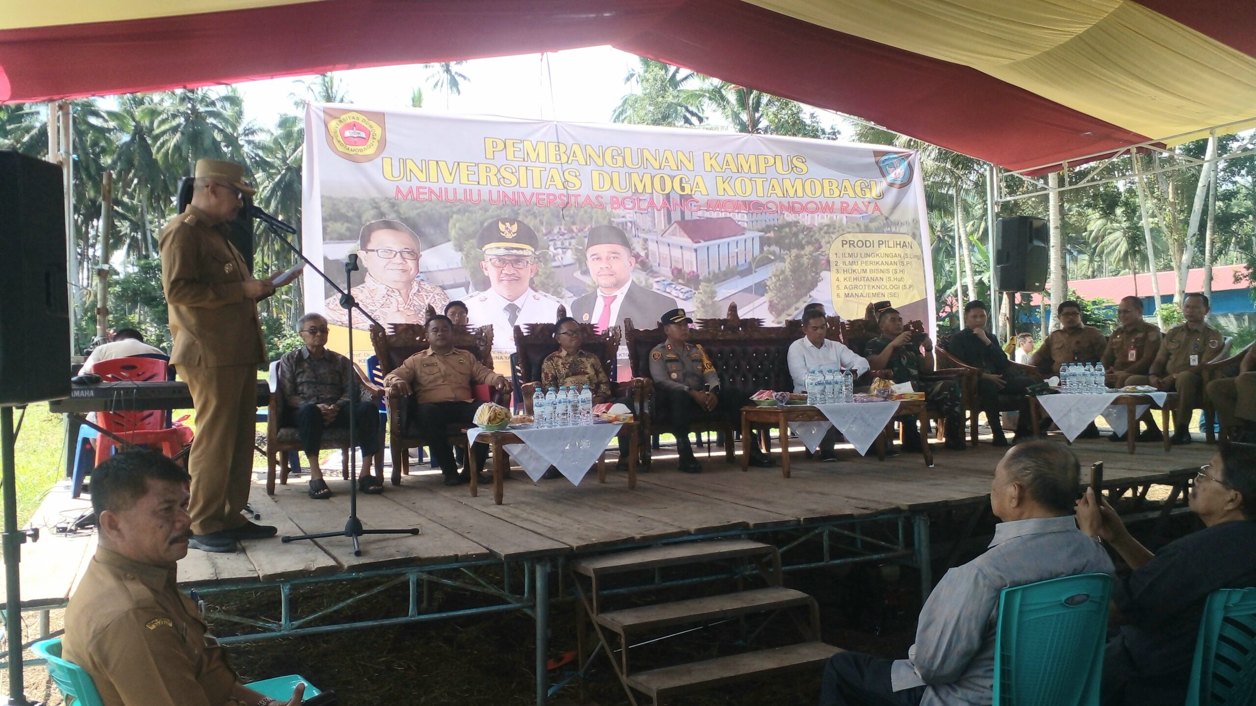 Pj Wali Kota Kotamobagu Letakkan Batu Pertama Pembangunan Gedung Kampus UDK