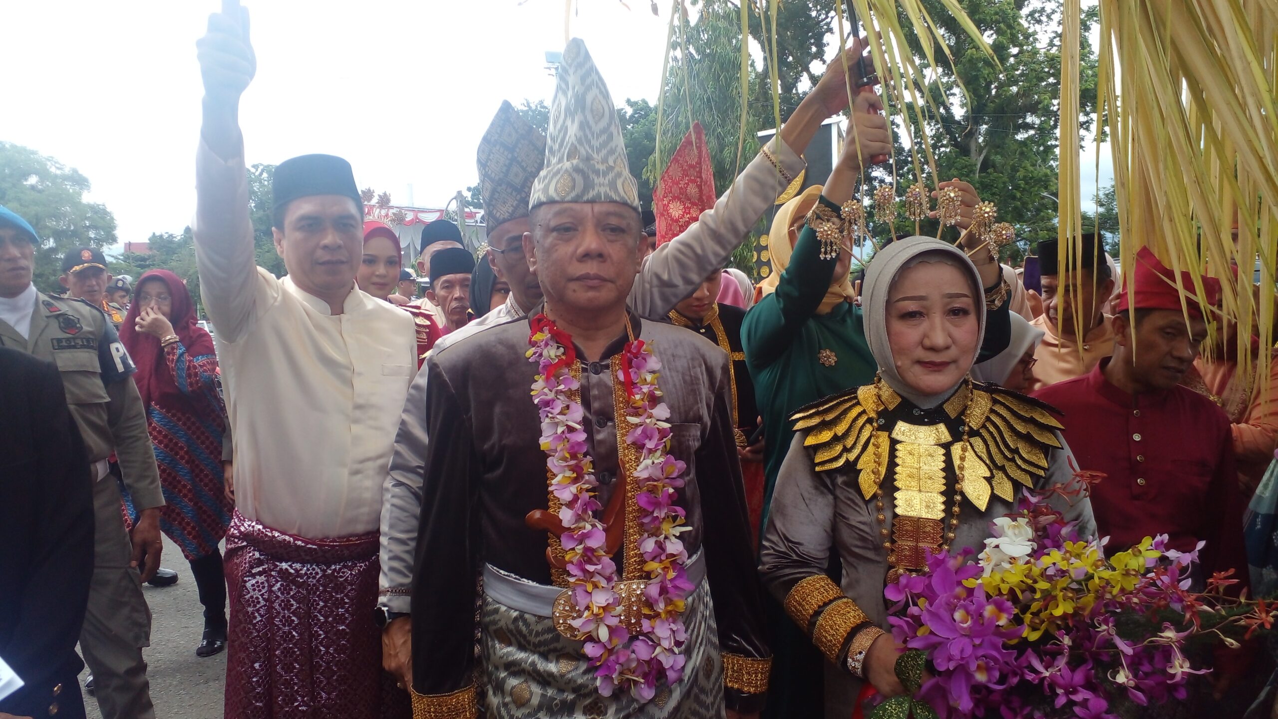 Pj Wali Kota Abdullah Mokoginta Dijemput Adat Poponikan Kon Komalig Moloben