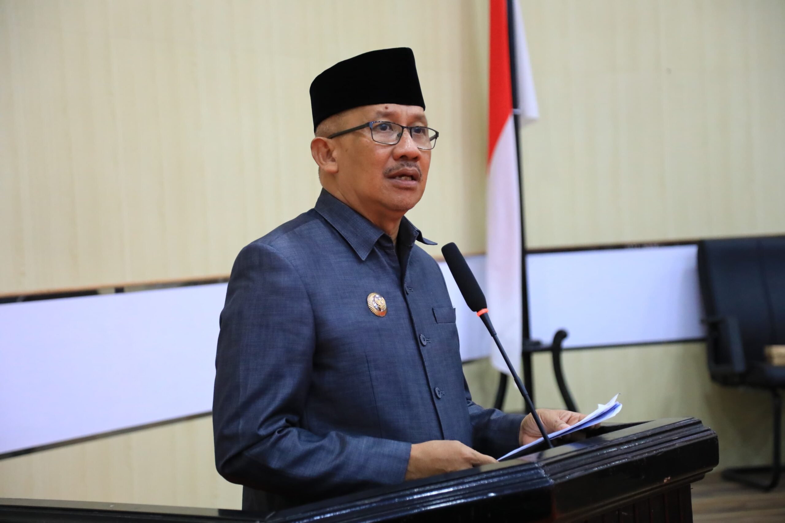 Wali Kota Kotamobagu Hadiri Paripurna DPRD Terkait Ranperda APBD Tahun 2023