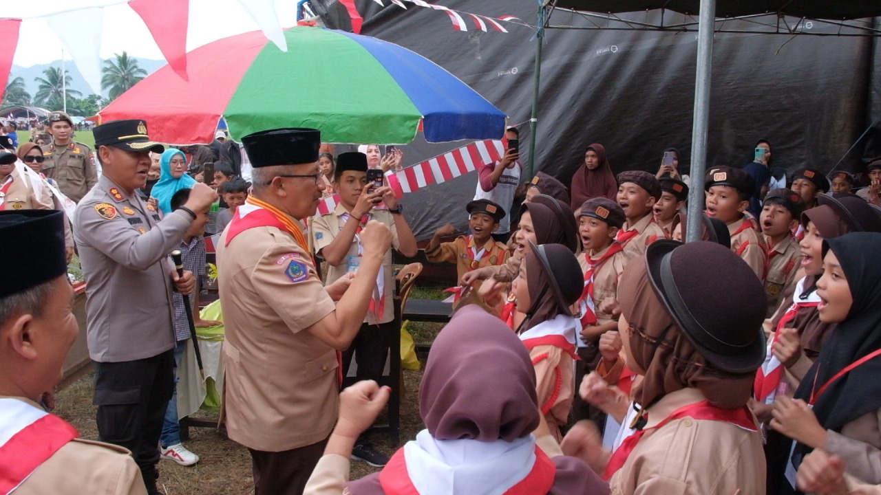 Pj Wali Kota Buka Secara Resmi Kemah Bakti Pramuka Kwartir Cabang Kotamobagu