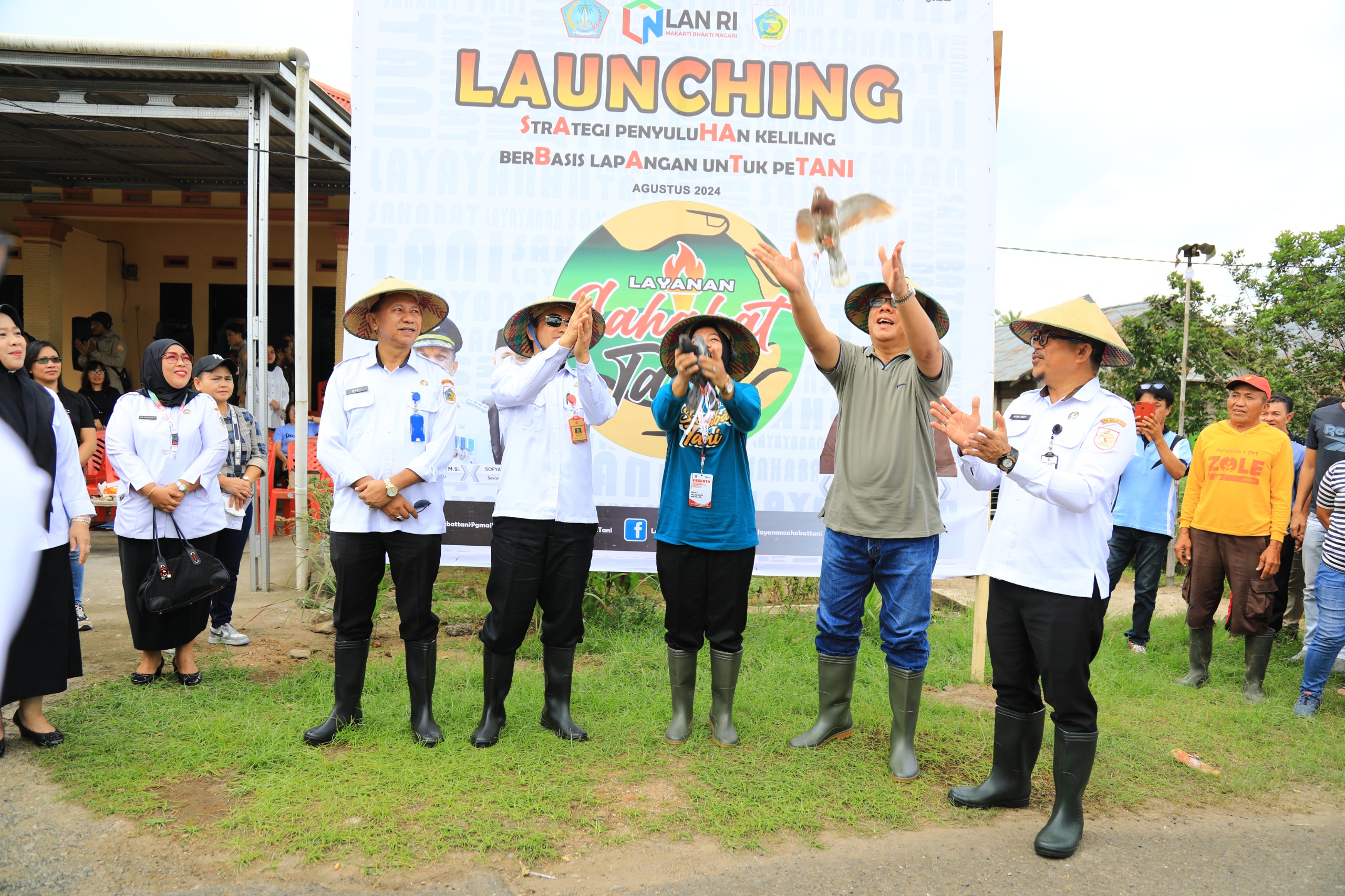 Pj Wali Kota Abdullah Mokoginta Launching Layanan Sahabat Tani