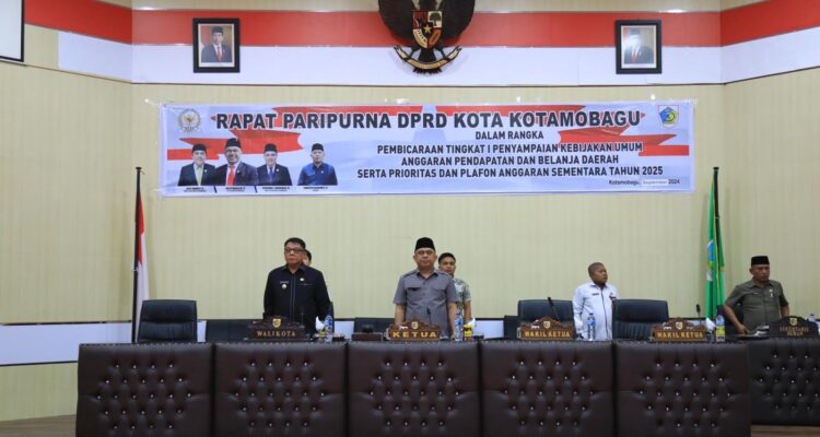 Pj Wali Kota Hadiri Rapat Paripurna DPRD Tingkat I