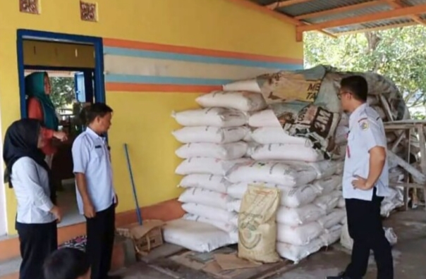 Dinas Pertanian Kotamobagu Monitoring Ketersediaan Pupuk