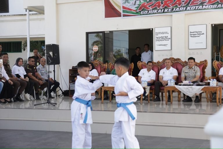 Wali Kota Kotamobagu Beri Spirit Atlet Karate Akan Bertanding Tournament Kajati Sulut